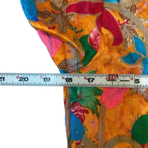 Beautiful Indian Orange Floral Embroidered Kurta - Picture 10 of 16